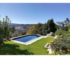 Excellent T5 house with 3 floors and good sun exposure