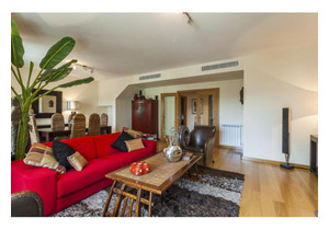 Luxurious 4 bedroom Duplex apartment