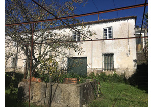House  with fantastic and open views to the Serra da Estrela.