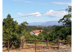 House  with fantastic and open views to the Serra da Estrela.
