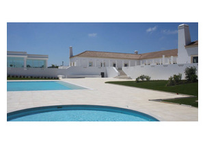 Exclusive and private, Quintas de Óbidos establishes