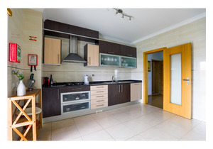 Lagos 2 bed Apartment, great location walking distance to all amenitie