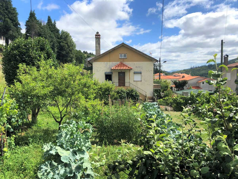 2 Bedroom House for sale in Coimbra