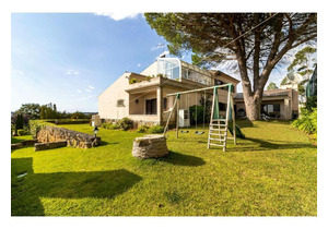 Detached 8 Bedroom Home