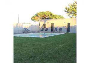 Contemporary villa for sale in Lisbon, Portugal