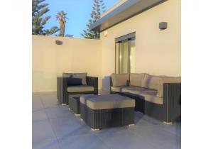 Contemporary villa for sale in Lisbon, Portugal