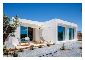 The Vines is a brand-new resort of holiday-home, located in the heart of a renowned wine estate