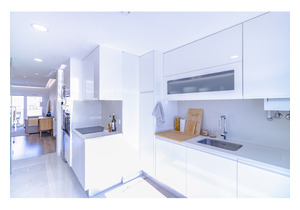 Three-bedroom apartment near the sea