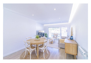 Three-bedroom apartment near the sea