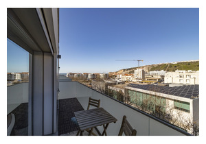 Three-bedroom apartment near the sea