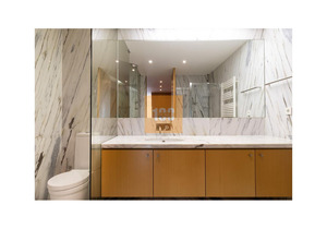 Luxury 4 bedroom apartment in Porto