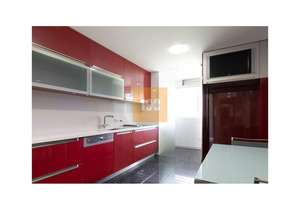 Luxury 4 bedroom apartment in Porto