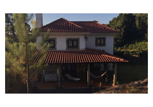 Rustic villa for sale in Romarigães!