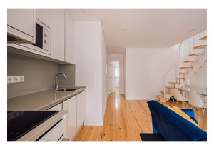 Bright 2-bedroom apartment for sale in Lisbon