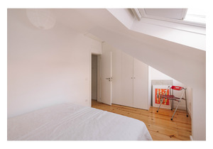 Bright 2-bedroom apartment for sale in Lisbon