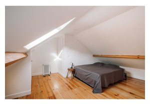 Bright 2-bedroom apartment for sale in Lisbon