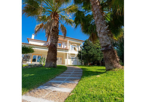 Detached House T5+1 in Entroncamento