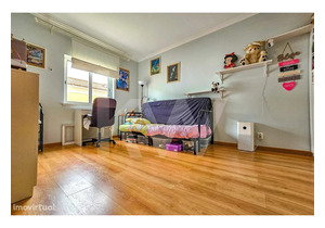 Excellent T4 House