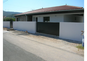 New 3 bedroom, 2 bath, highly efficient and mobility friendly home near Coimbra.