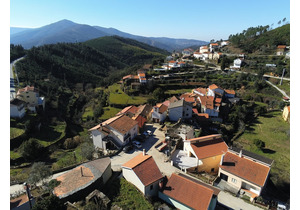3 bedroom house ready to move into in the village of Rio de Mel
