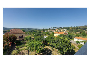 4 bedroom house ready to move into located in Seia central Portugal