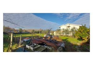 Granite stoned village house with 3 bedrooms and a garage to be renovated
