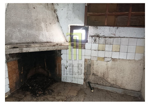 2 bedrrom village house to be restored in central Portugal