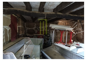 2 bedrrom village house to be restored in central Portugal