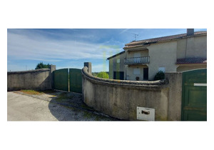 4 bedroom house ready to move into with 3,564 m2 of land