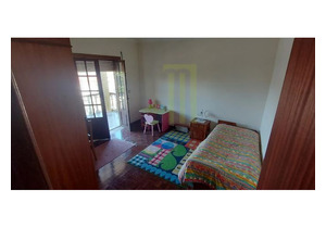 4 bedroom house ready to move into with 3,564 m2 of land