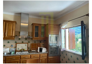 8 bedroom detached house in São Sebastião da Feira 5 minutes from the river beach