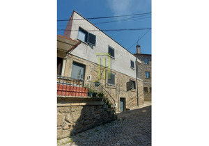 3 bedroom detached house ready to move into and semi furnished