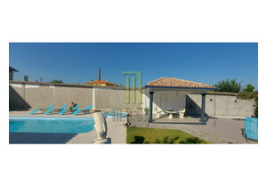 5 bedroom detached house, ready to move into and semi-furnished