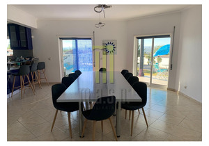 5 bedroom detached house, ready to move into and semi-furnished