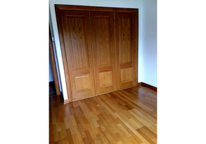 Stunning modern 3 bed apartment in private gated complex