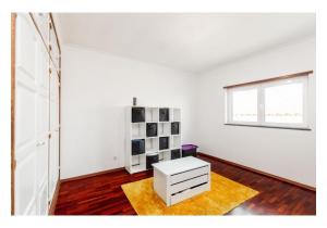 Detached 4-bedroom house in Gândara dos Olivais, Leiria.
