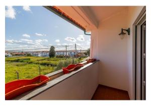 Detached 4-bedroom house in Gândara dos Olivais, Leiria.