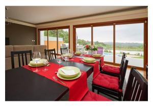 3 bed semi-detached house in private gated complex with pool