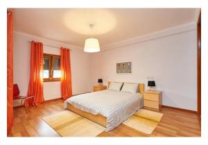 3 bed semi-detached house in private gated complex with pool