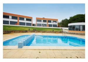 3 bed semi-detached house in private gated complex with pool