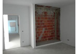 Bank Property, Unfinished 4 Bedroom House in Cadima