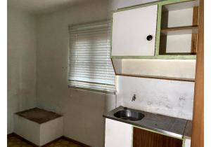 Bank Property, 2 Bedroom House in Góis