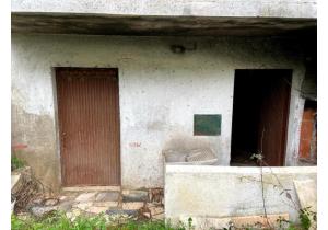 Bank Property, 2 Bedroom House in Góis