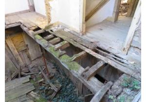 Bank Property, House to Renovate