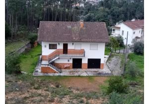 Detached House with Land in Moinhos, Miranda do Corvo