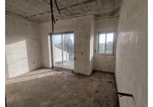 Bank Property, Housing started in Carapinheira