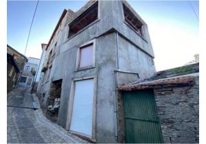 House to Rebuild in Fajão – Serra do Açor