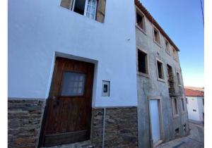 House to Rebuild in Fajão – Serra do Açor
