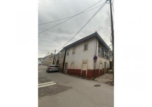 House on the outskirts of the city (needing work)