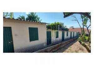 5 bedroom house ready to move into